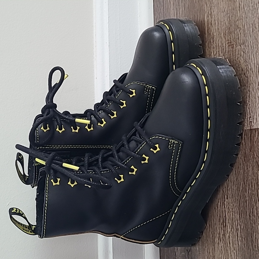 Dr Martens Jadon Star Neon Yellow Platform Boots